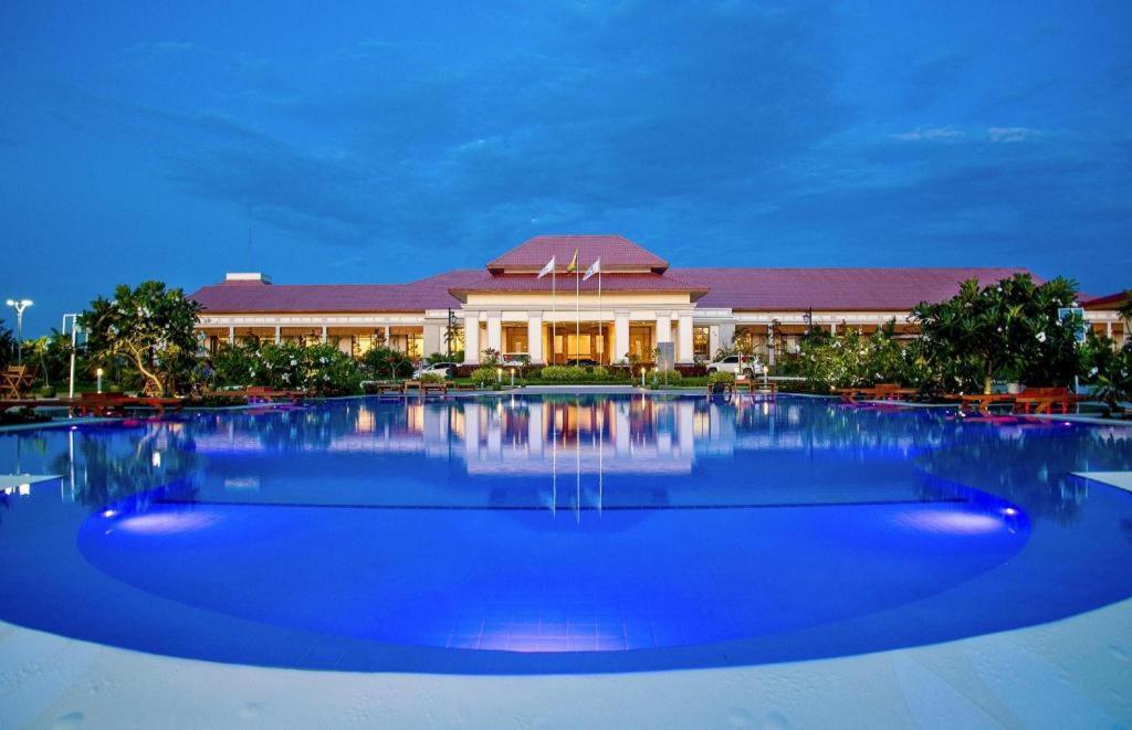 Naypyidaw Horizon Lake View Resort מראה חיצוני תמונה